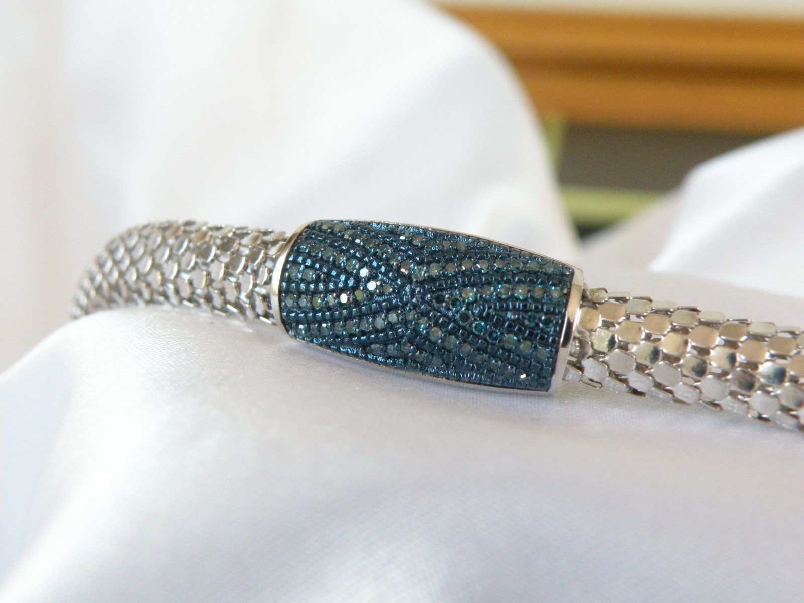 Sterling Silver 925 Natural Irradiated Blue Diamond Mesh Popcorn Bracelet 7″