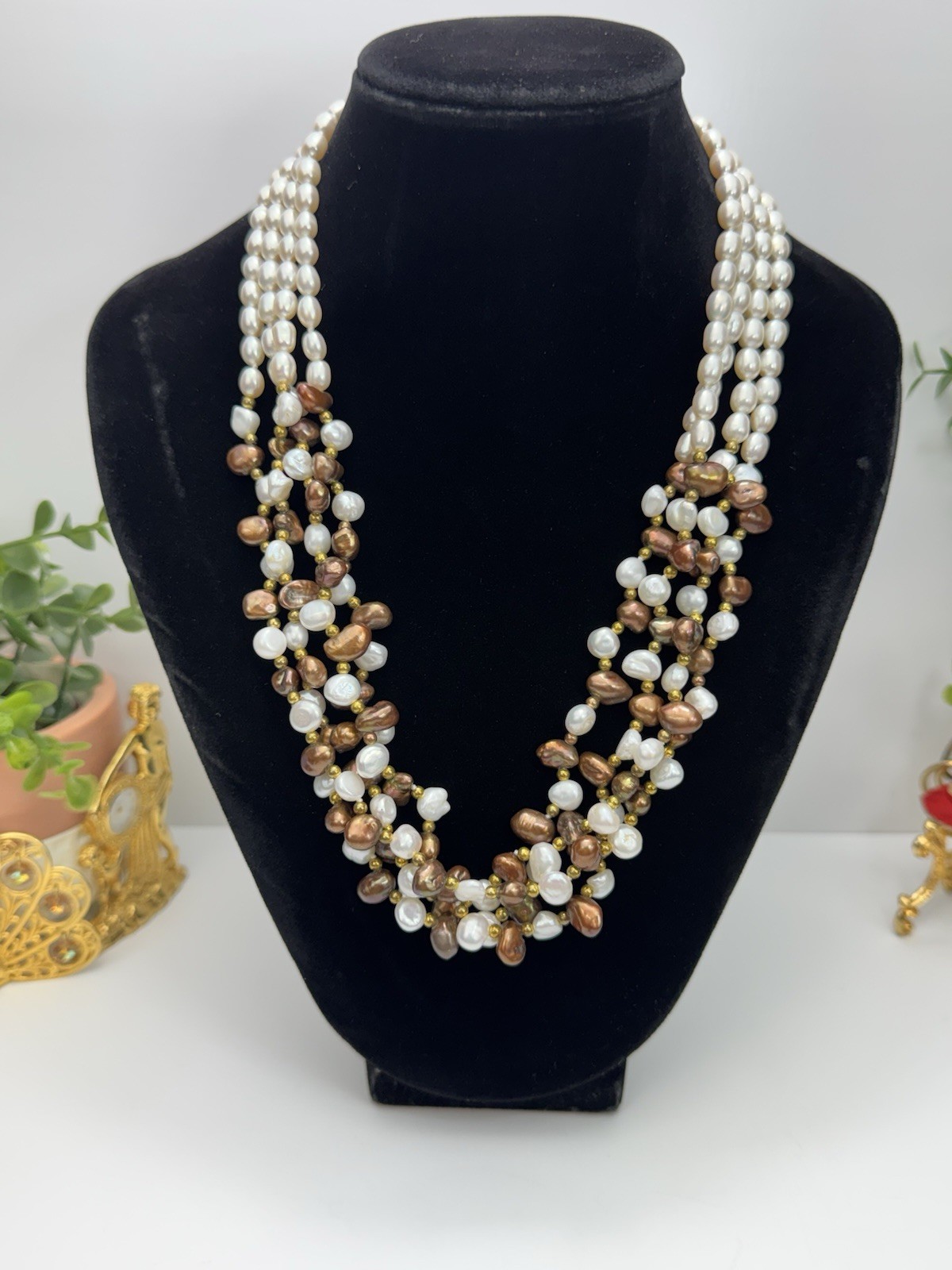 Stunning Freshwater Pearl Necklace White & Chocolate Baroque Rose Quartz Clasp