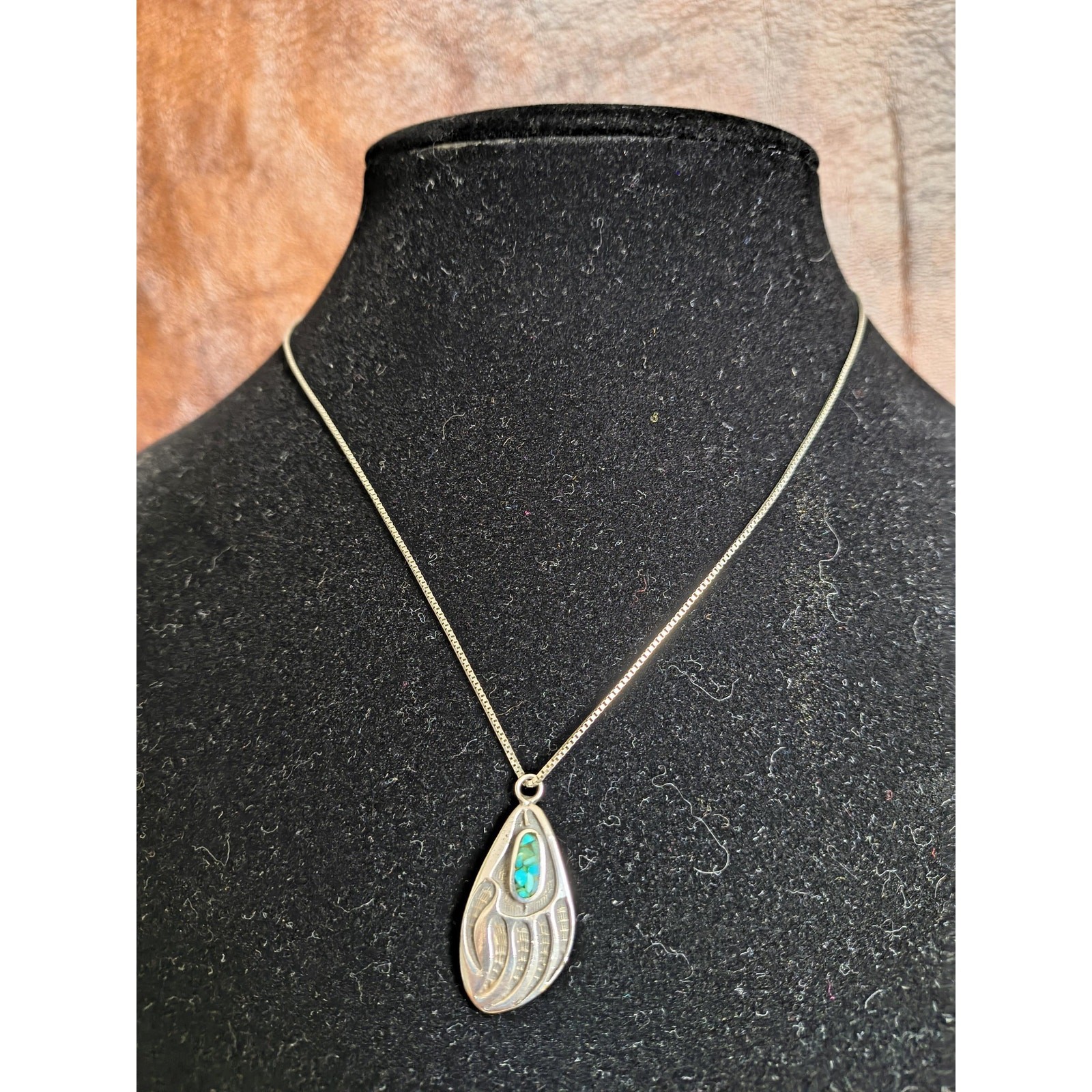 Old Sterling Silver Necklace Bear Paw Turquoise Inlay Pendant & 925 LUND Chain