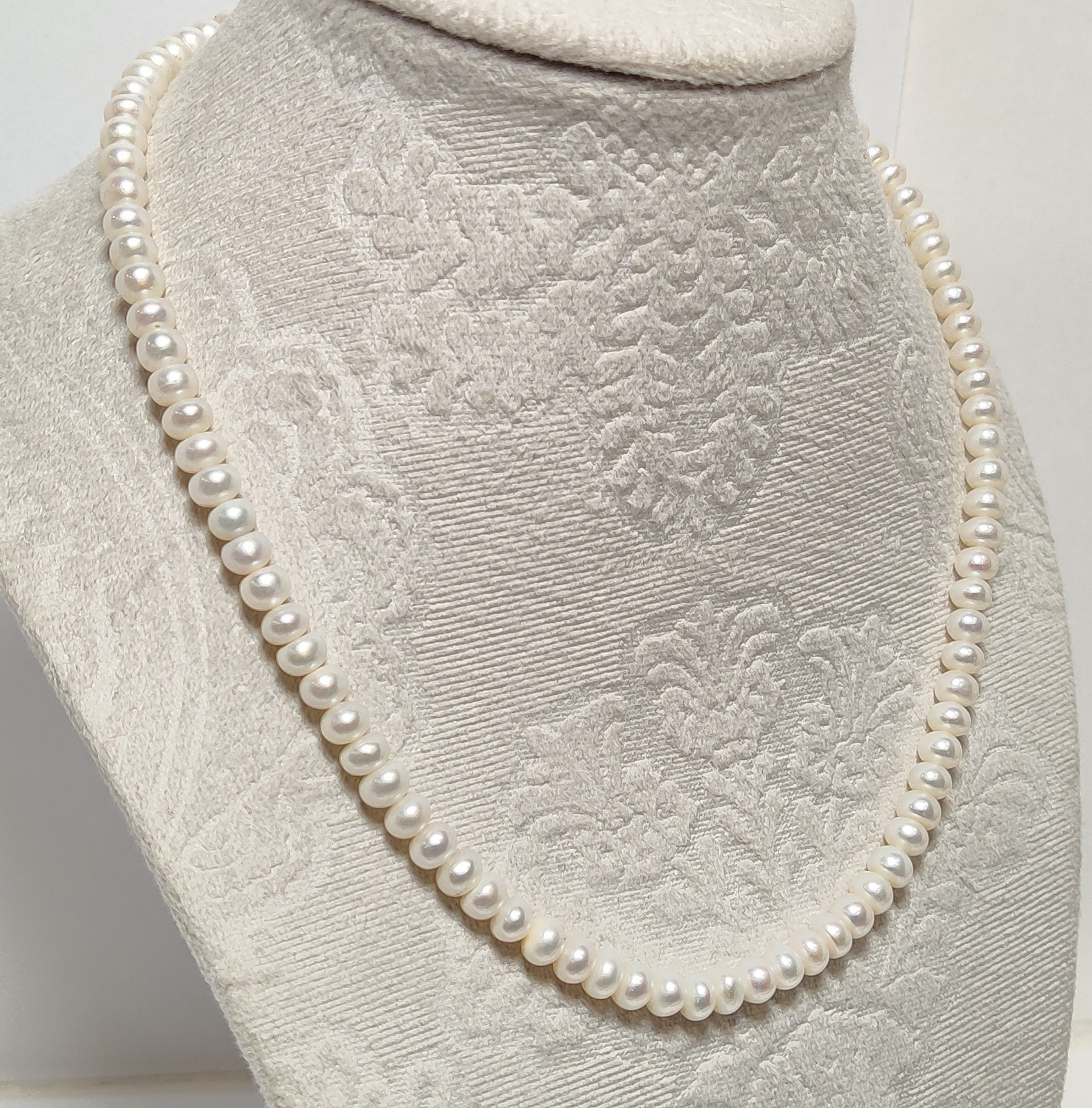 Beautiful Lustrous GENUINE NATURAL FRESHWATER PEARL 925 Sterling Silver Necklace