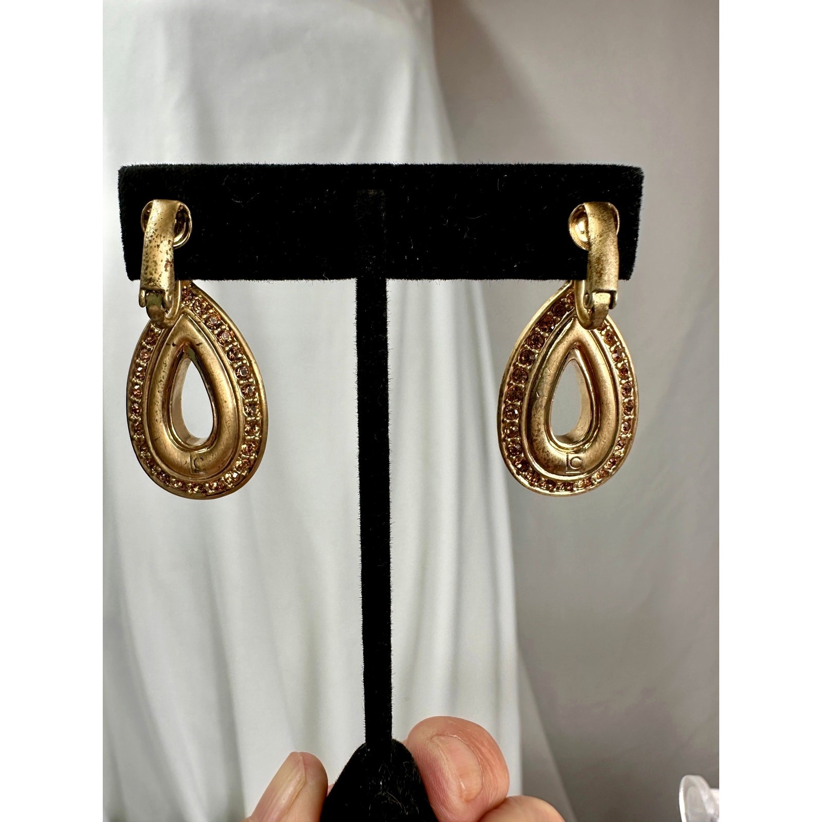 Vintage Liz Claiborne Teardrop Dangle Earrings Amber Resin Rhinestone Gold Tone