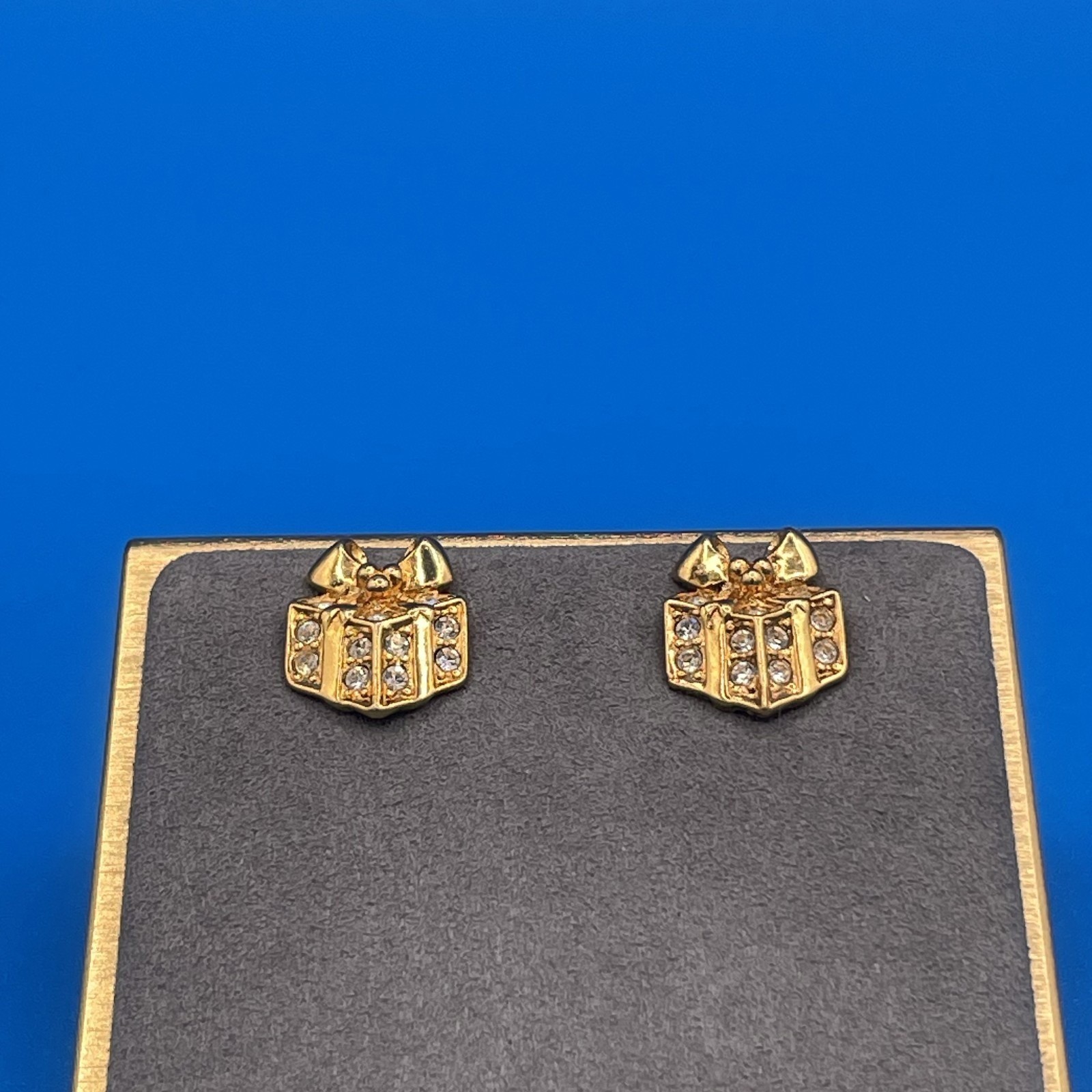 Vintage Gold Tone Crystal Gift Box Stud Small Earrings 17.5mm Clear Stone