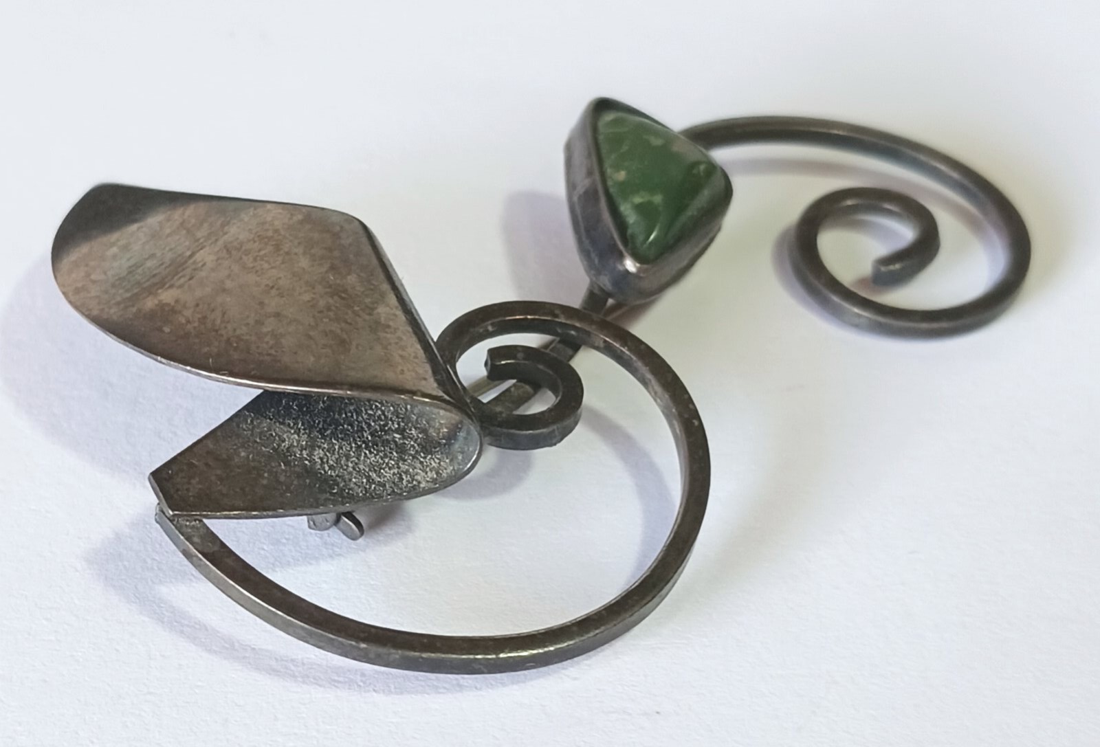 Vintage Dark Metal Swirls Brooch w/ Triangular Dark Green Stone (Jade? Agate?)