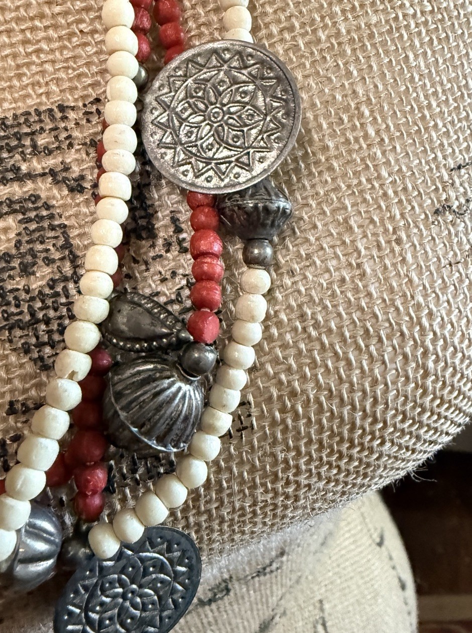 Vintage Silver Tone Ribbed Bead Necklace Chunky Boho Southwest Style