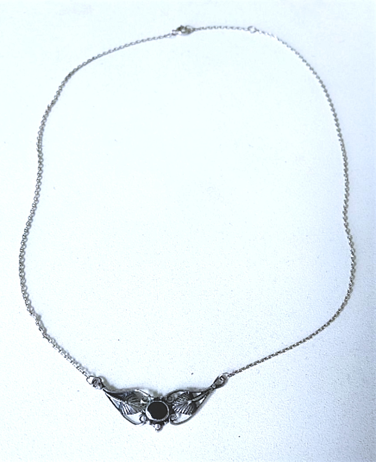 Vintage Sterling Silver Southwest Black Onyx Pendant Necklace ~ 17-18″