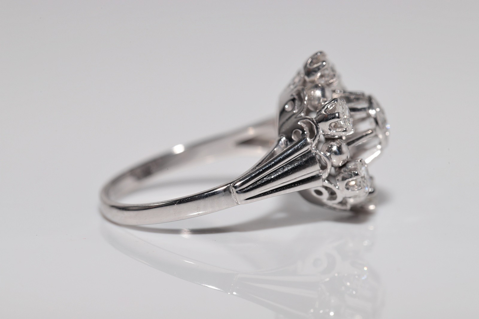 Antique Circa 1920s Art Deco 18k Gold Natural Diamond Decorated Ring