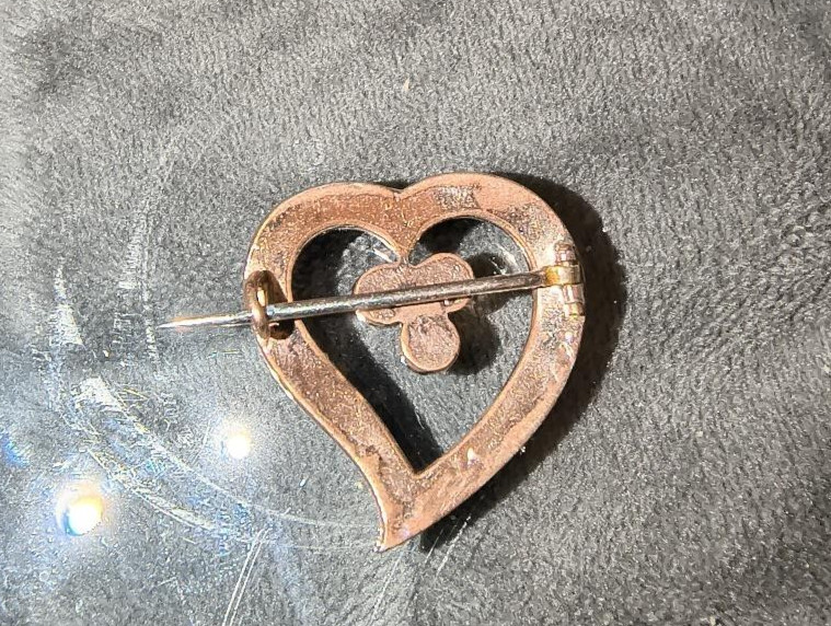 ANTIQUE VICTORIAN GF WITCHES HEART TREFOIL PIN c1890’S