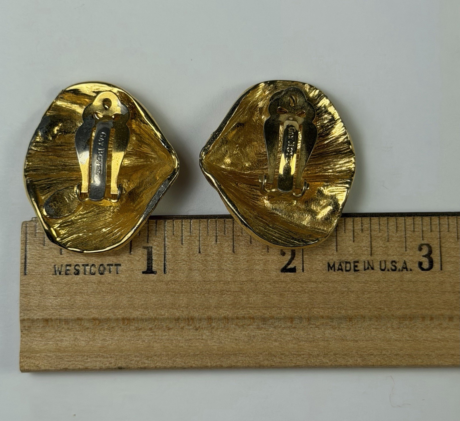 Vintage Gay Boyer Gold Tone Shell Clip Earrings Circa 1980’s Made in USA
