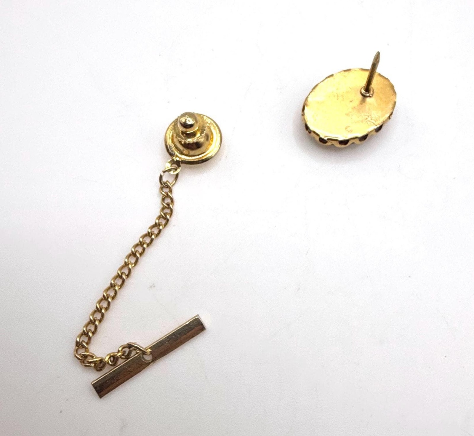 Vintage gold tone pink hue oval stone tie clip pin with chain