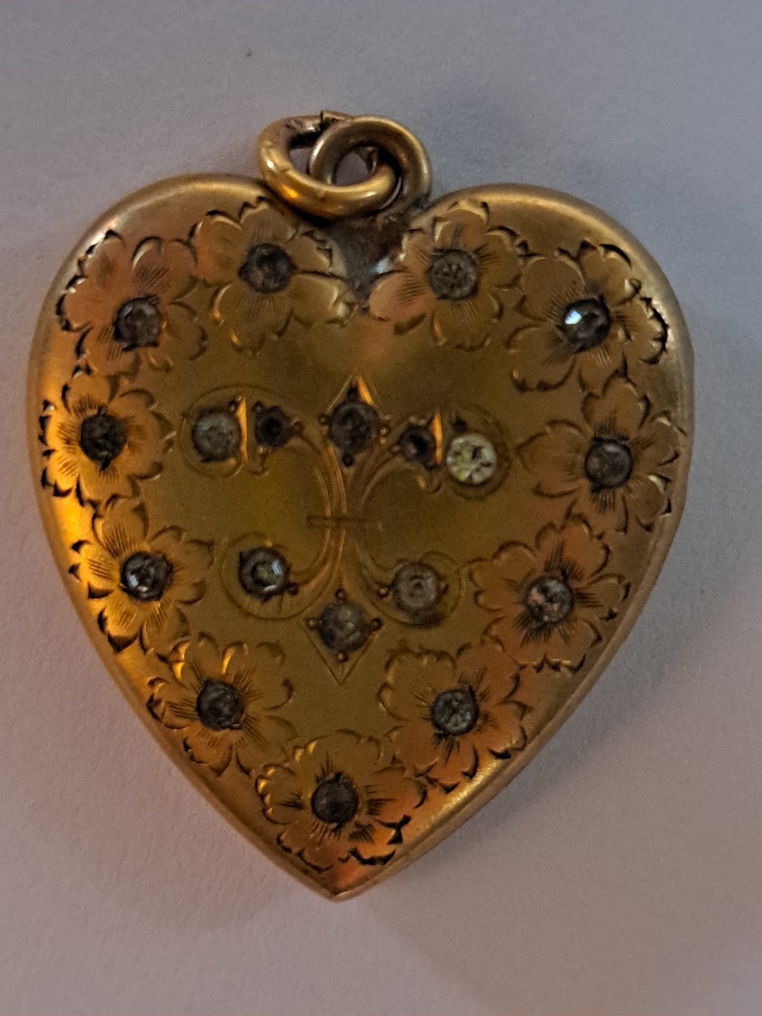 Antique Victorian S&B Co. Etched Gold Filled Starburst Fleur De Lis Heart Locket