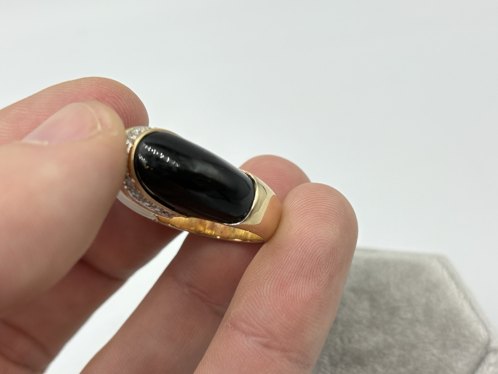 Vintage Gold Carved Frosted Crystal Black Onyx Diamond Dinner Cocktail Ring