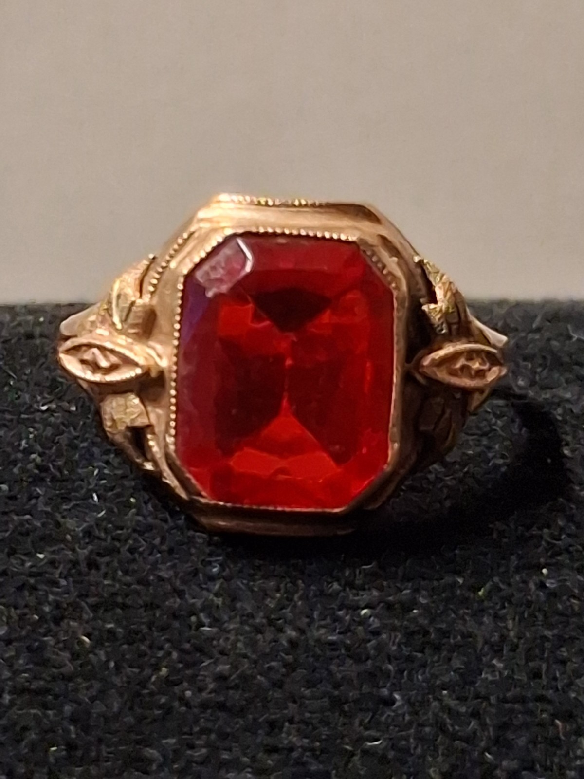 BDA Art Deco 10k Yellow Gold Ring With Red Stone From The 1940s Size 6