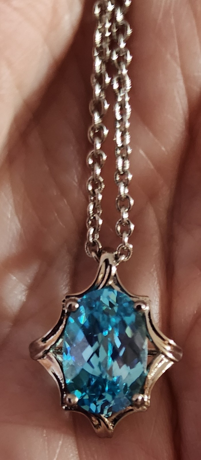 Vintage Silver-Tone Pendant Necklace Oval Cut Blue Stone