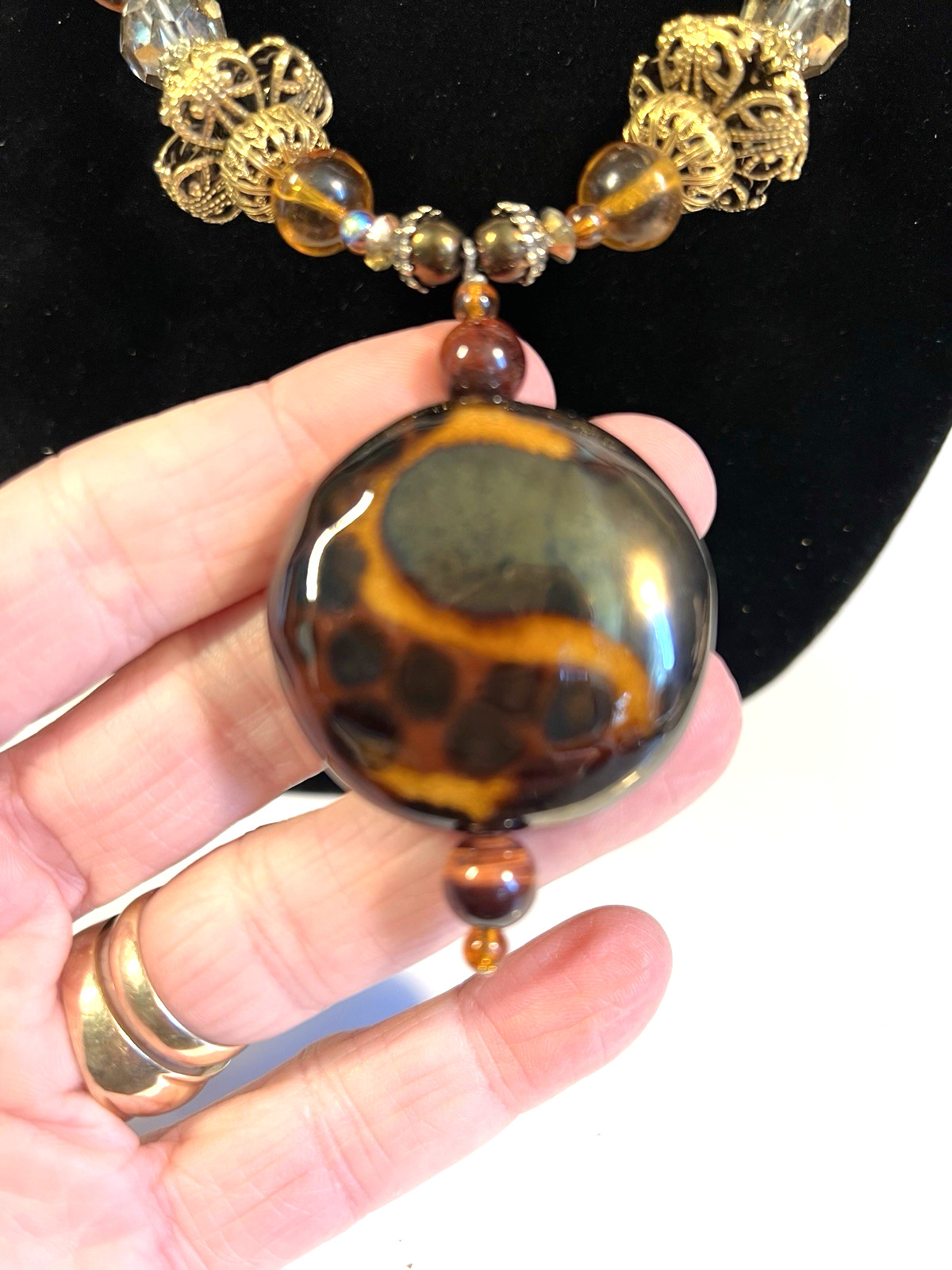 VTG Statement Fire Agate Carnelisn Glass Bead Pendent Necklace 26″ Earth Tones