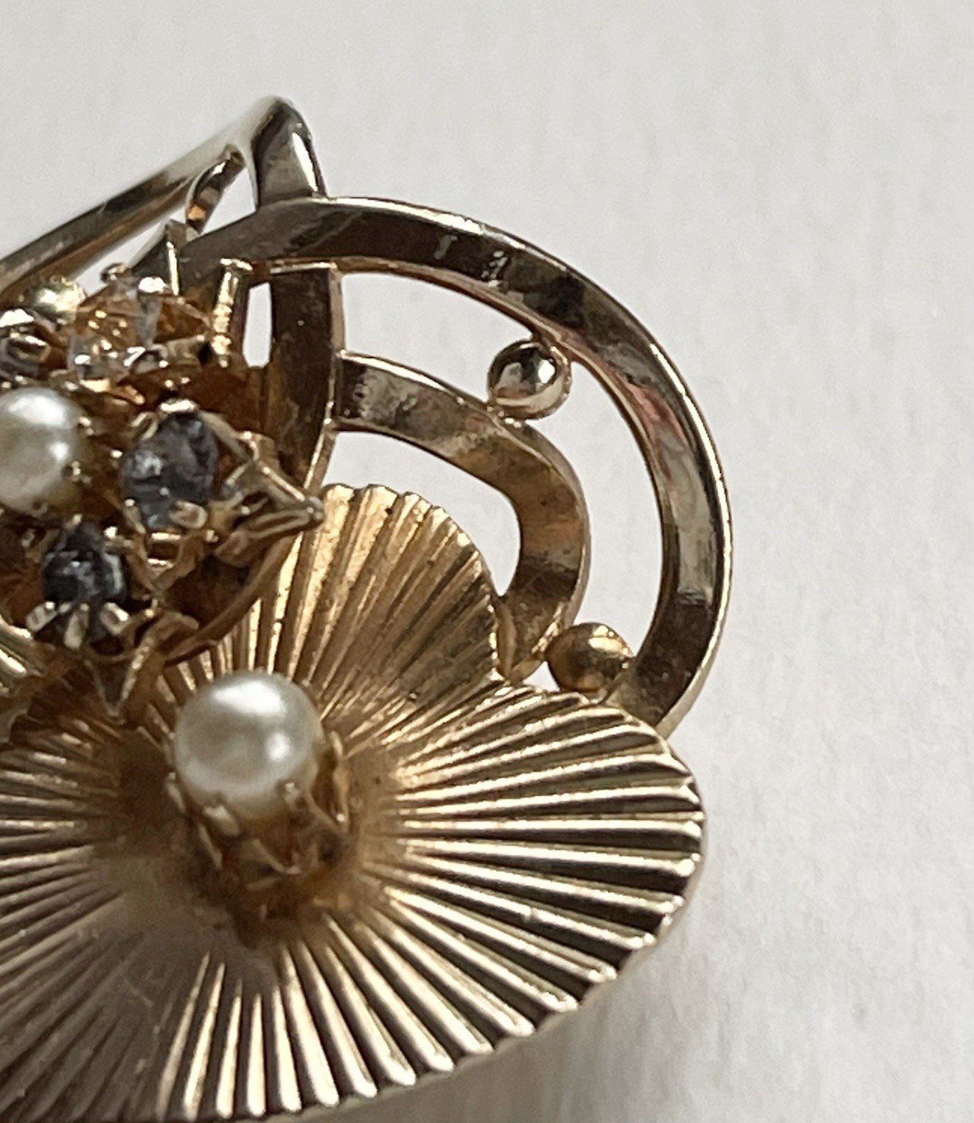 Vintage Double Heart And Flower Gold Tone Faux Pearl Brooch Pin