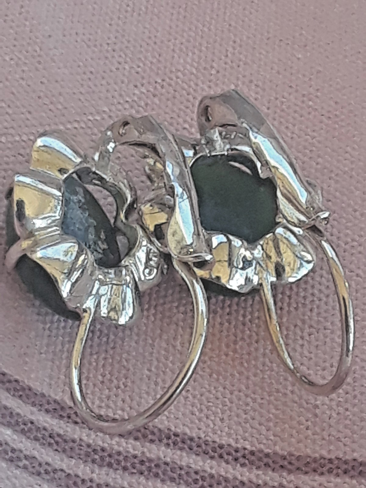Vintage Sterling Silver Jade Cabochon Scalloped Clip Earrings, About 1″ overall