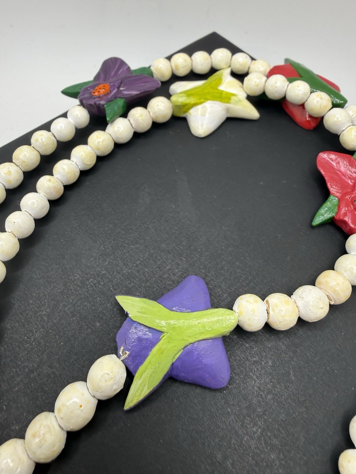 Vintage Hand-Carved Wood Orchid Necklace Tropical Flowers Red Cream Purple