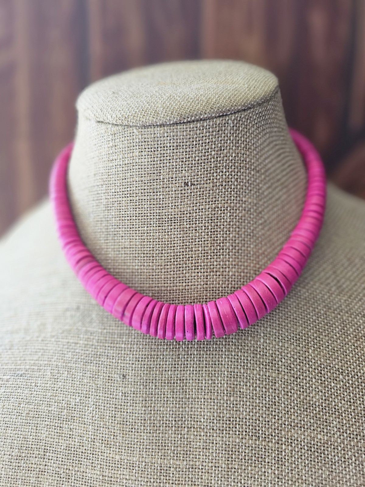 Vtg Wood Flat Pink Bead Necklace Barrell Clasp 17″ Tropical W Parrott Eearings