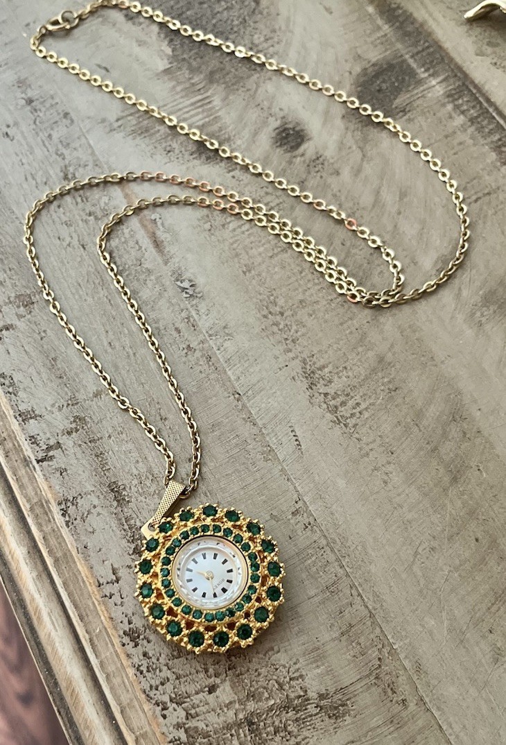 Vintage Honey Hand Wind Green Crystal Gold Tone Pendant Watch Chain Necklace