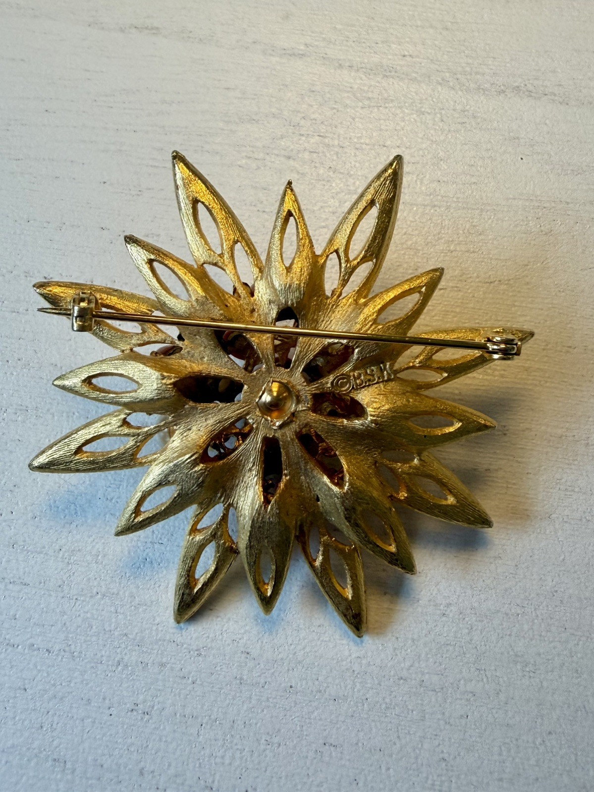 Vintage 1960 BSK Large Sunburst Starburst Coral and Pearl Flower Brooch/Pin