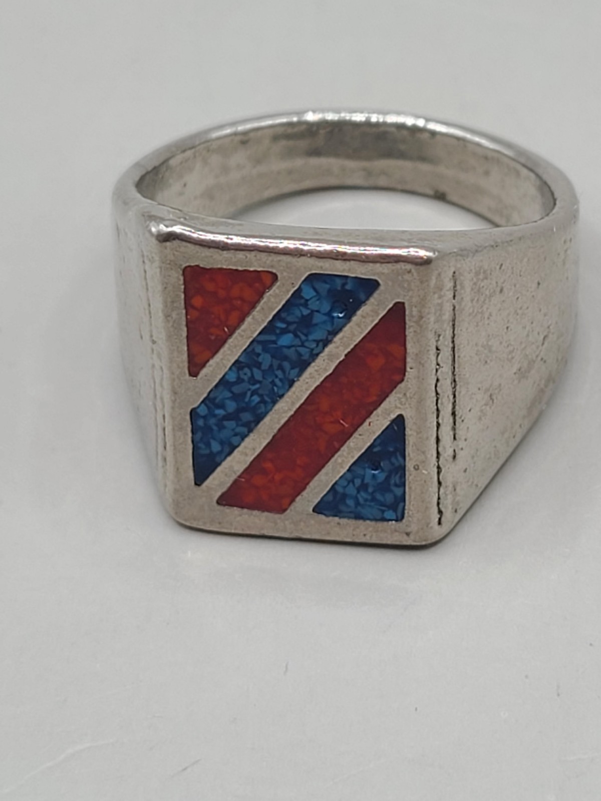 Vtg Crushed Turquoise Coral Resin Silvertone Metal Ring Size 11 Unsigned