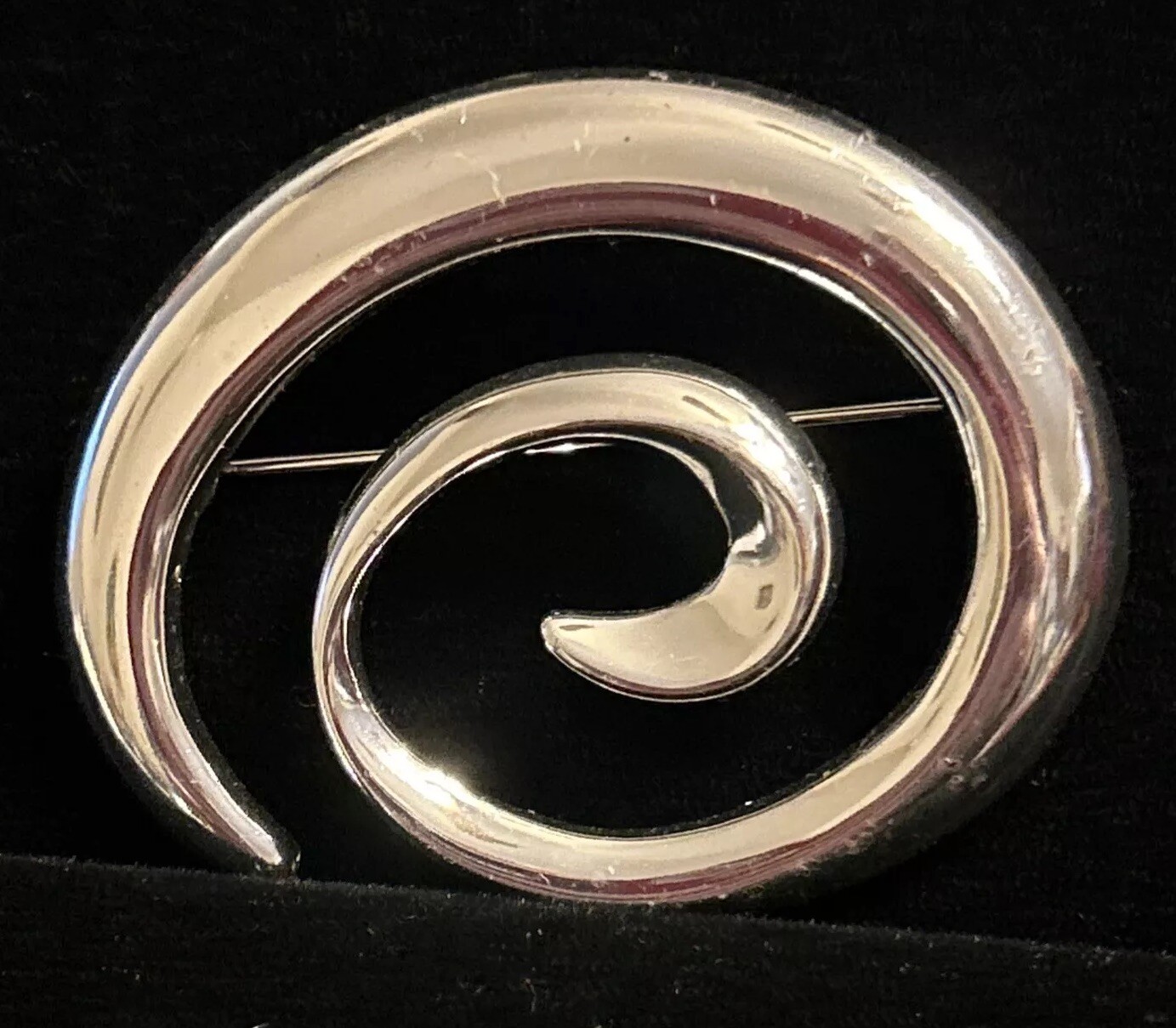 Silver Tone NAPIER Pin Almost 2”?wide PIN BROOCH VERY SOPHISTICATED