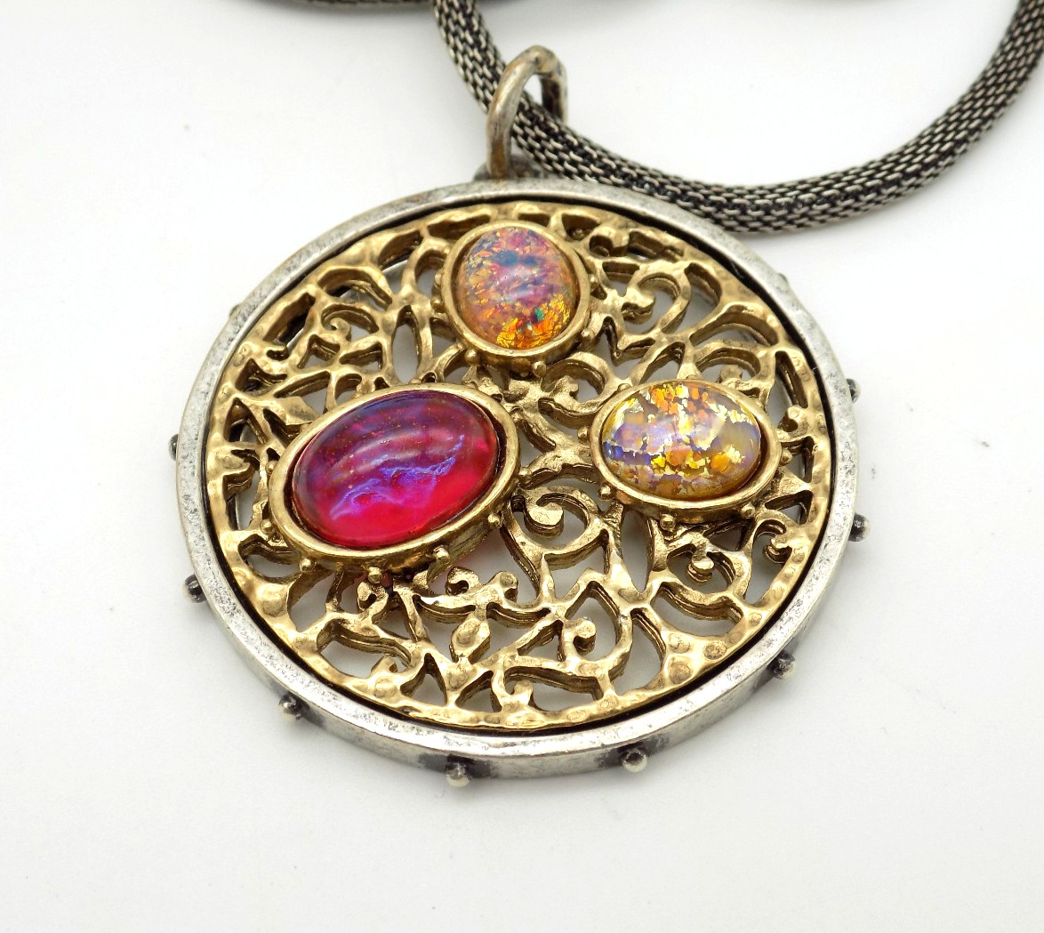 Signed SR Silver Tone Foiled Glass Cabochon Pendant Necklace Ornate