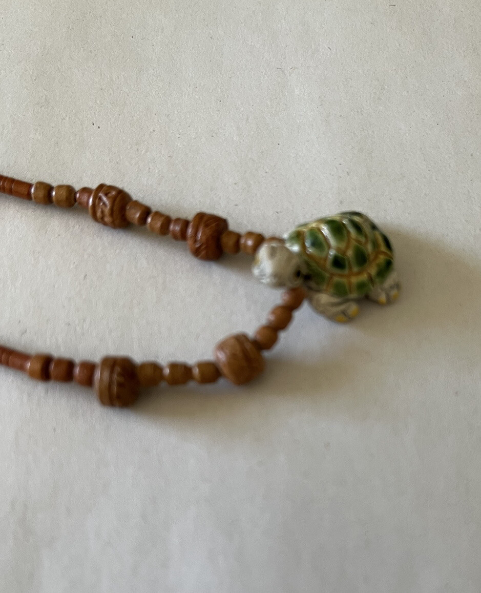 Vintage LEPS Green Ceramic Turtle Necklace Wood Beads Screw Clasp 17.5″