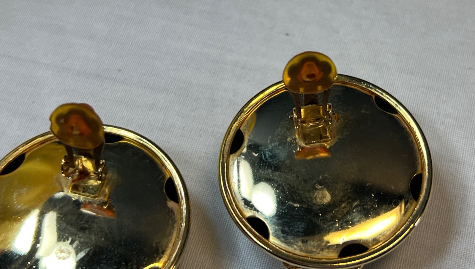 2 Sets Vintage Bright Gold Large Lightweight Metal Clip Earrings