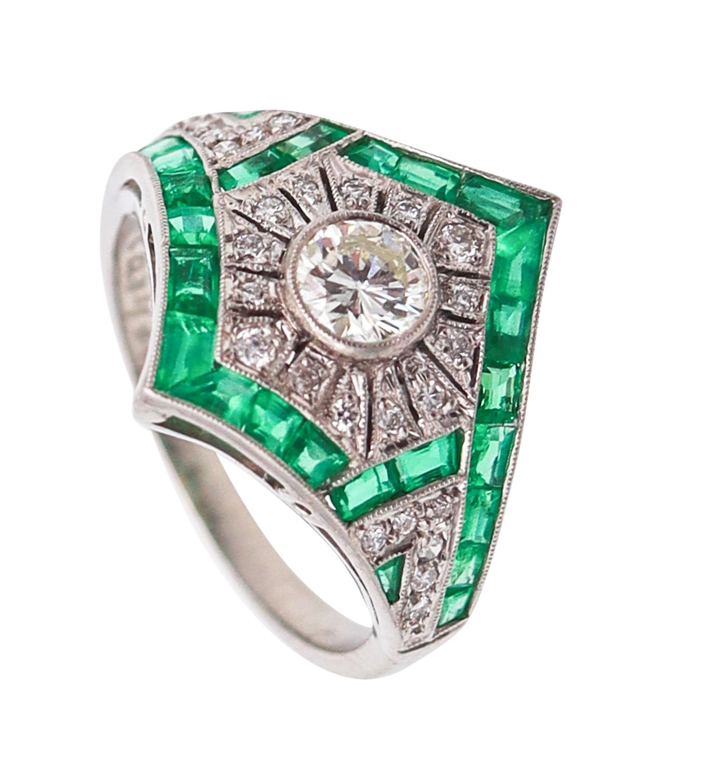 ART DECO 1930 Geometric Ring In Platinum With 2.67 Ctw In Diamonds And Emeralds