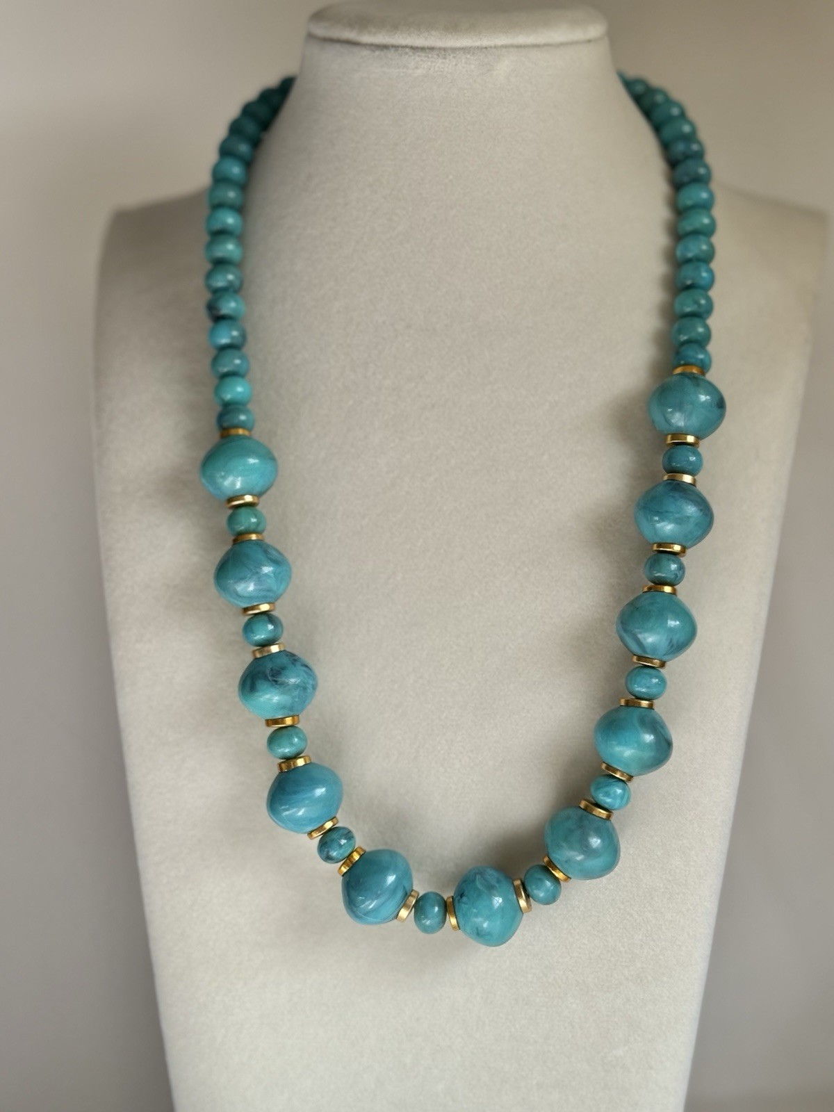 Vintage Simulated Turquoise Style Necklace & Bracelet Set Gold Tone Beads 1980s