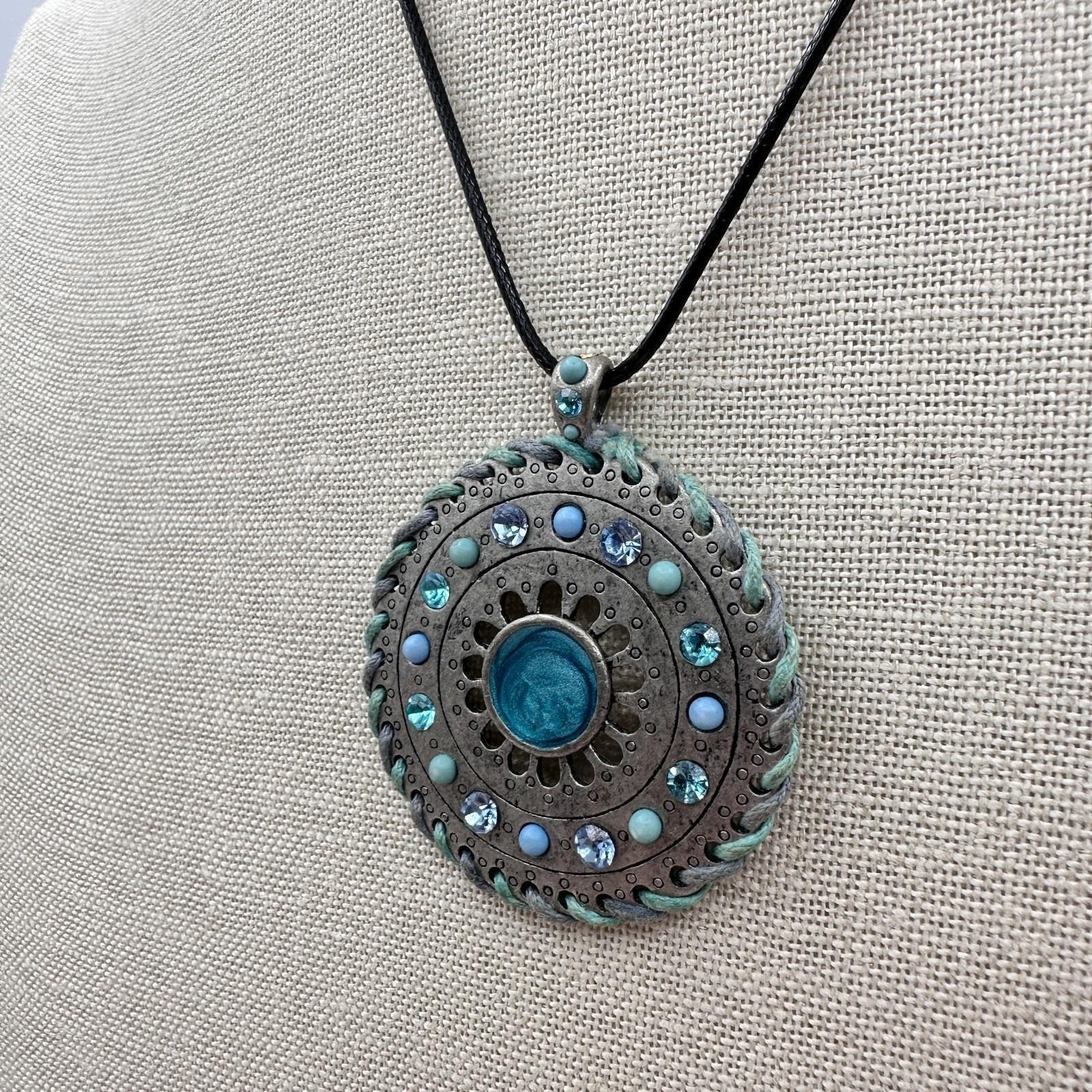 Vintage 90s Teal Blue Beaded Medallion Pendant Necklace Silver Tone Rhinestone