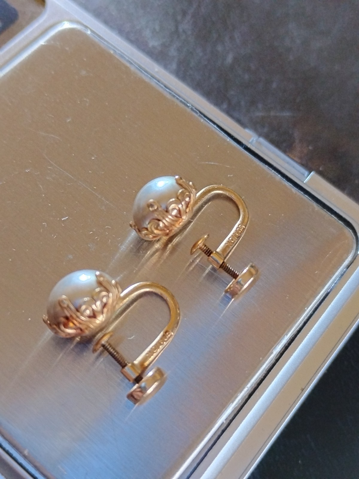 10 KT Budlong Docherty Armstrong Earrings