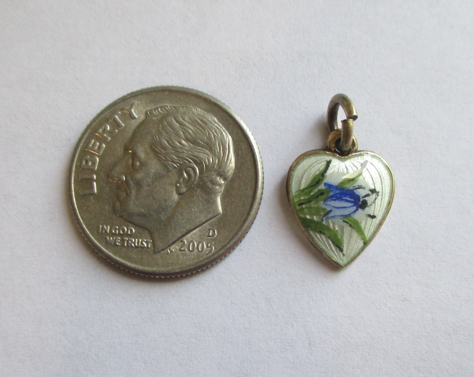 1/2in SMALL VINTAGE STERLING SILVER ENAMEL FLOWER HEART CHARM Gold Wash