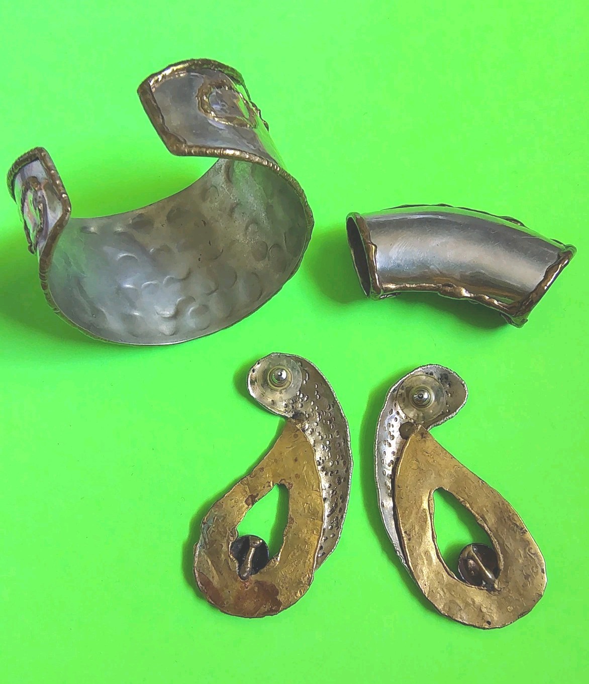 Vintage CUFF BRACELET, EARRINGS & SCARF SLIDE Set in Copper & Silver Tone