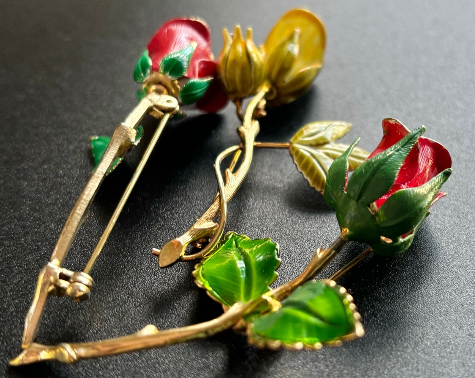 LOT OF 3 VINTAGE LONG STEM ROSE PINS, FLOWER BROOCHES, MID CENTURY COLLECTIBLES