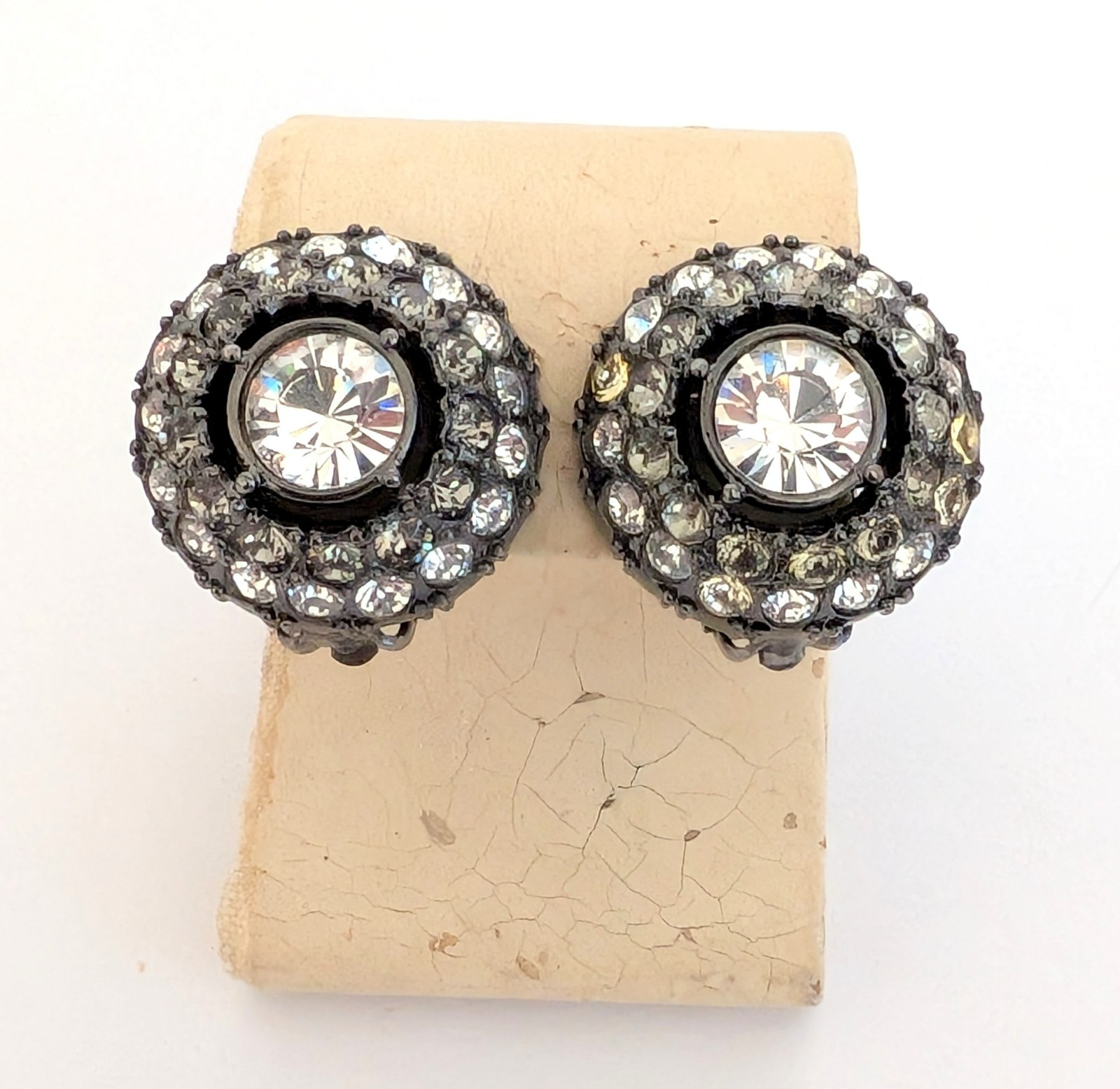 Beautiful Vintage JOAN RIVERS Black Clear Crystal Round Button Clip Earrings