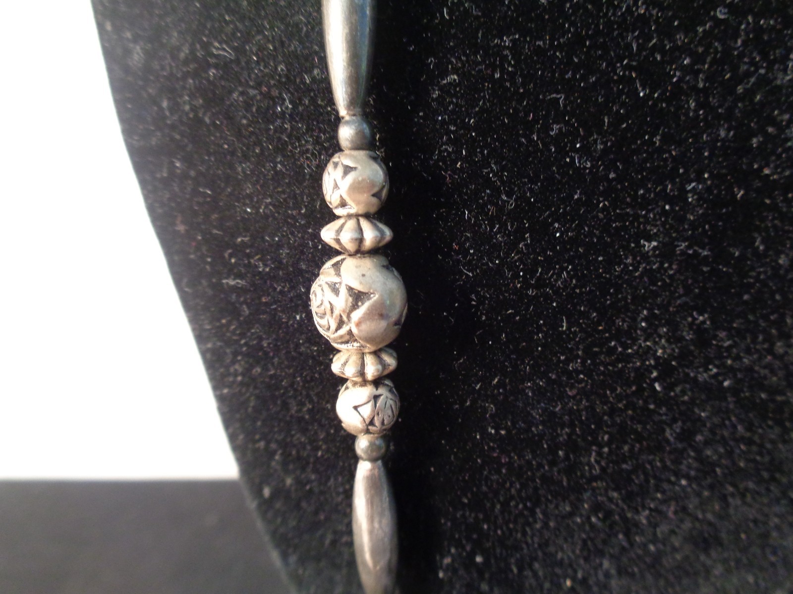 VINTAGE SOUTHWESTERN STYLE SILVER LIKE 28 INCH NECKLACE,BALLS,BARRELS,DISCS.