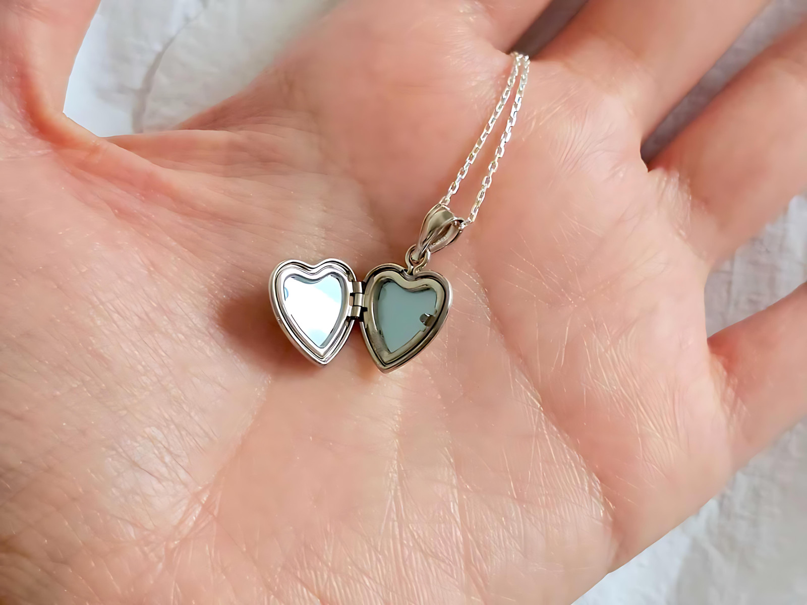 925 Sterling Silver Tiny Dainty 1/2 inch Diamond Heart Locket Pendant Necklace