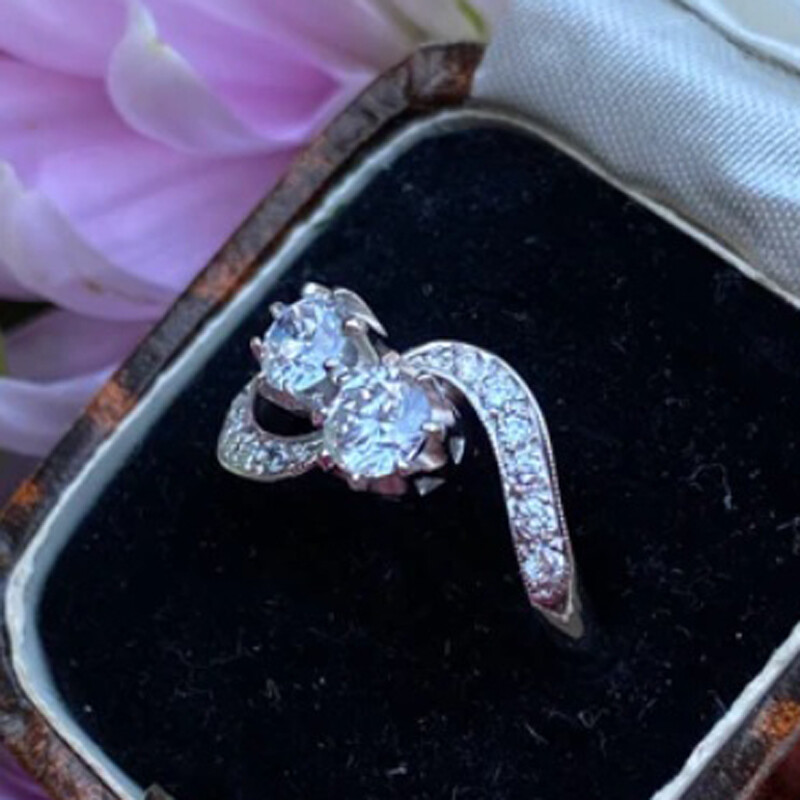 1 Ctw White Round CZ Victorian Two Stone Crossover Toi et Moi Ring In 925 Silver