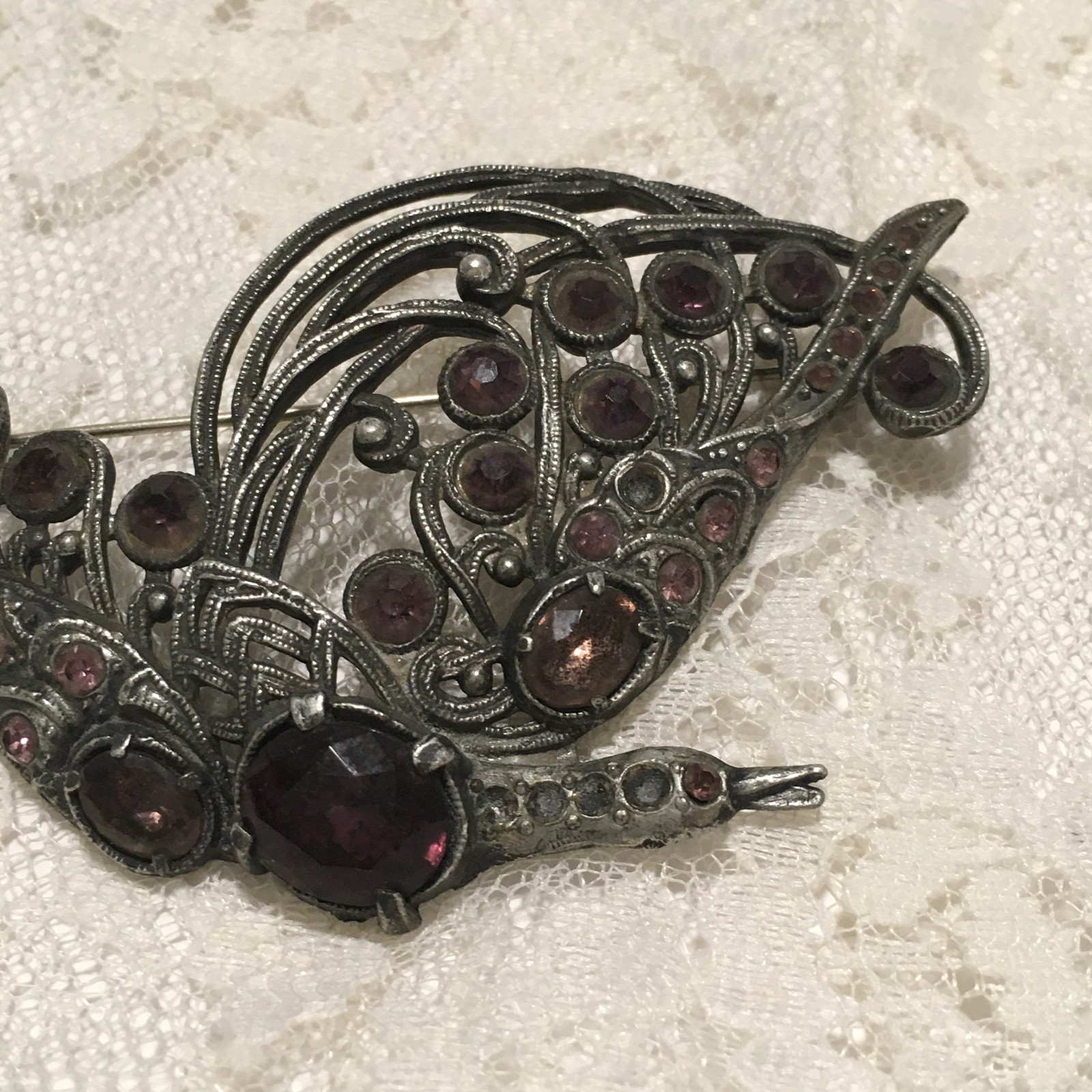 Vintage Pot Metal Art Deco Bird Brooch **4 Neck Stones Missing