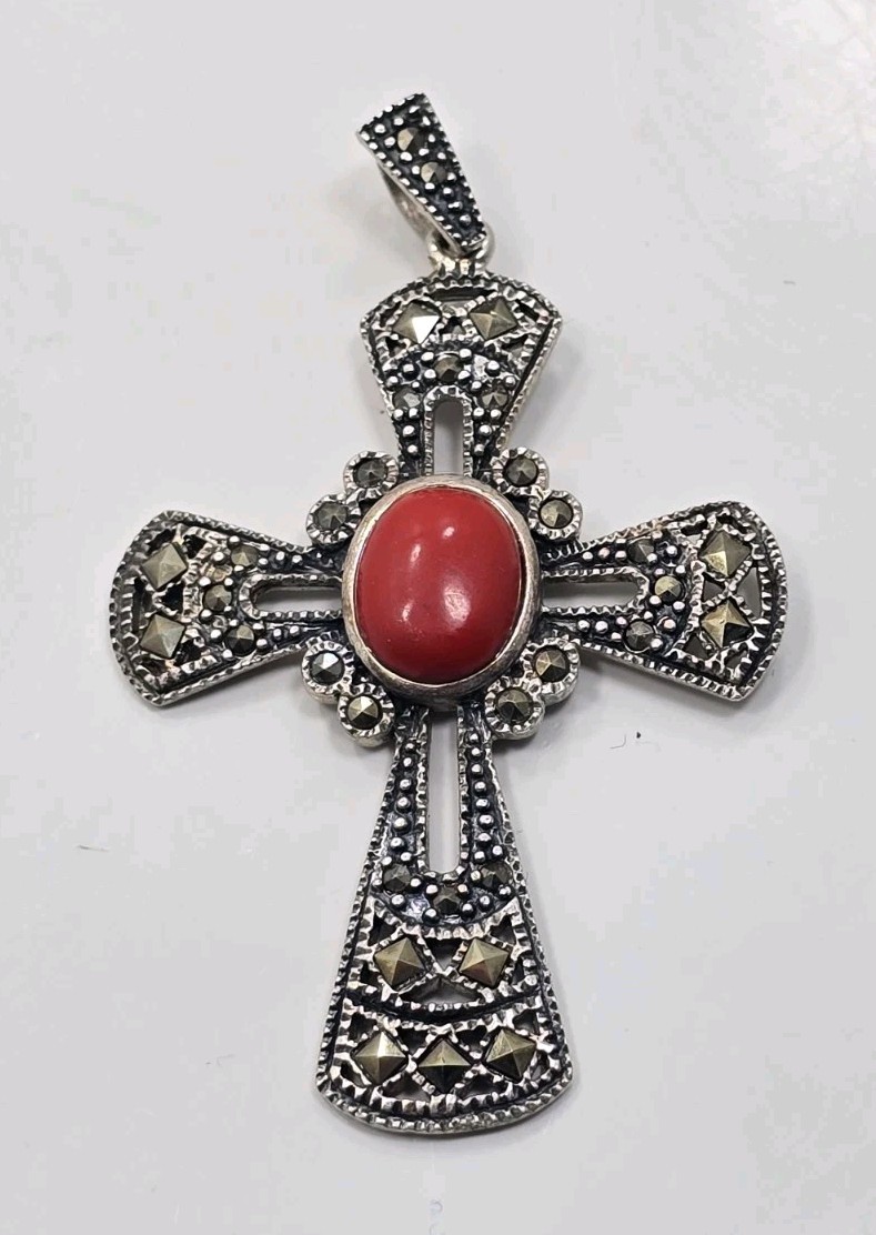 Beautiful Vintage Sterling Silver 925 Red Coral Marcasite Cross Pendant