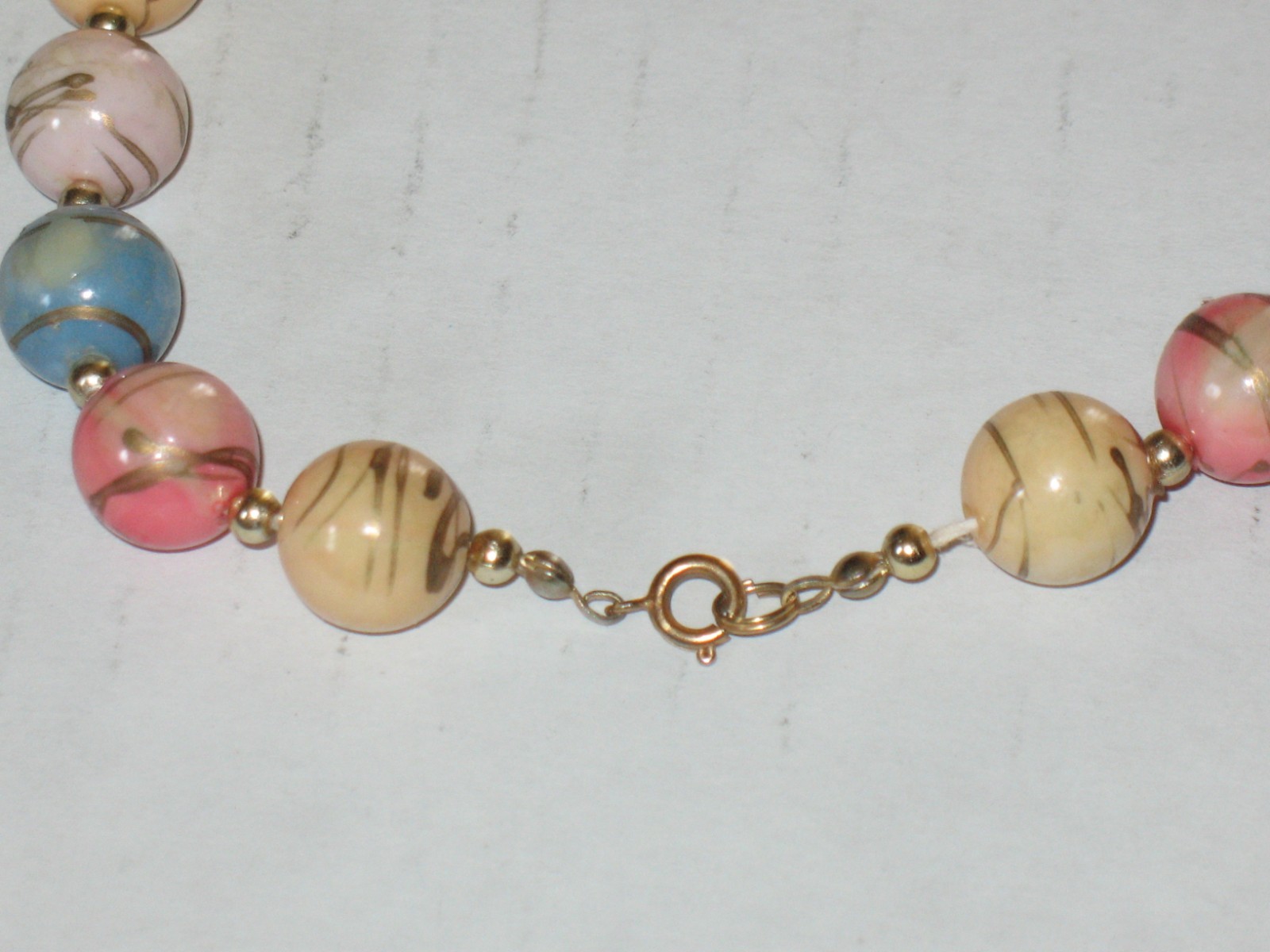 vintage 12″ COSTUME NECKLACE~ COLORFUL BALLS w/ GOLD LINES ~ NICE