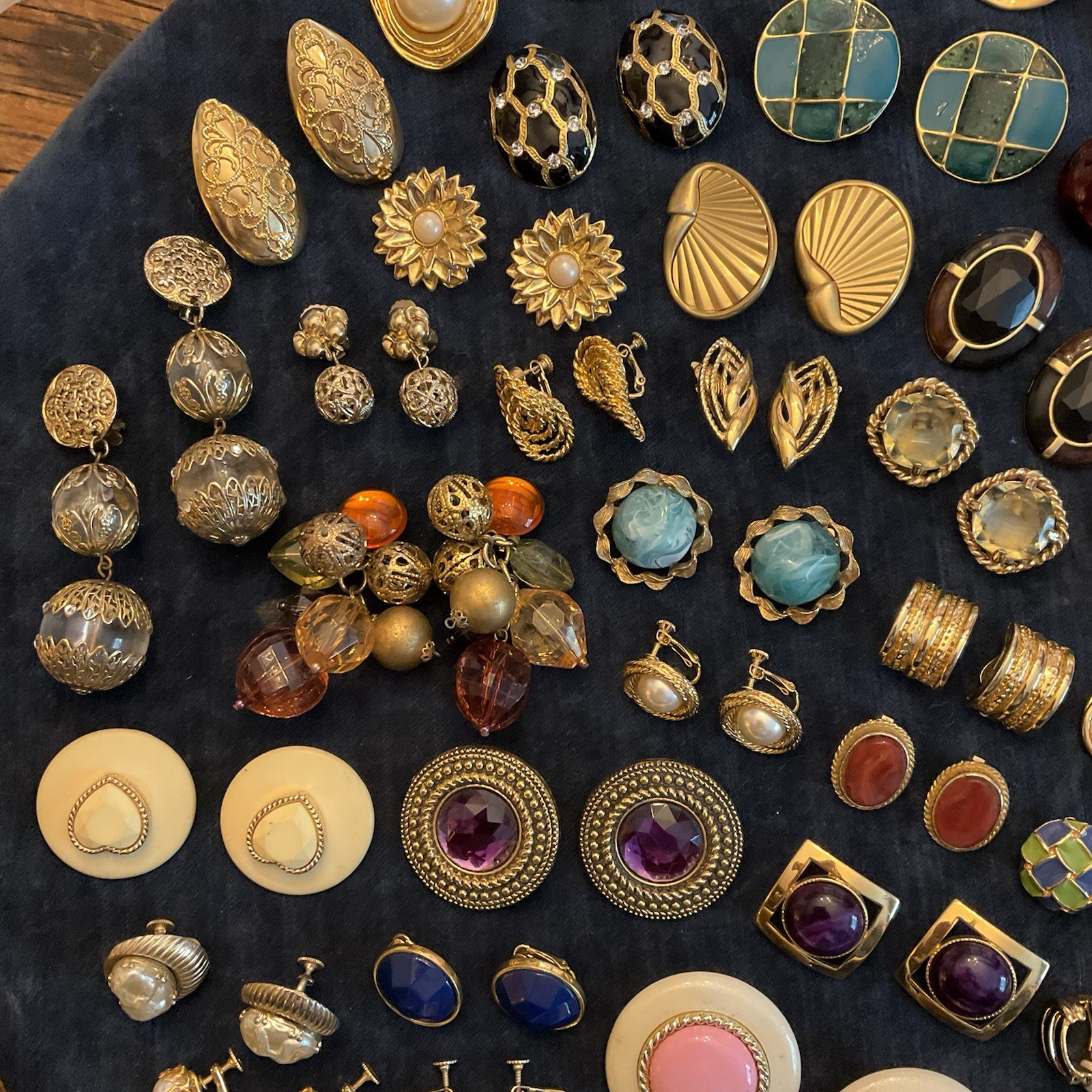 HUGE Lot Vintage Clip On Screw back Earrings TRIFARI Sarah Cov Gay Boyer Coro