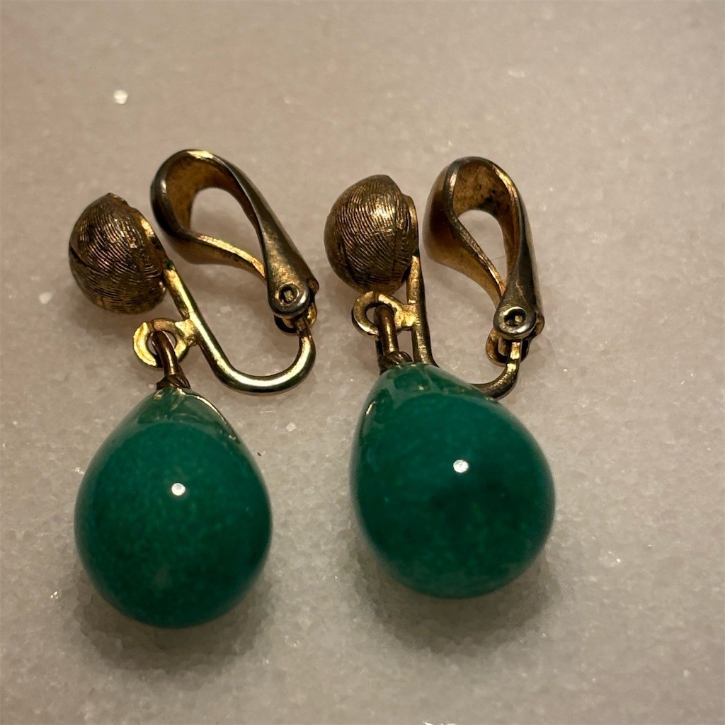 Vintage Teardrop Dangle Clip-On Earrings Green Textured Ball Gold Tone