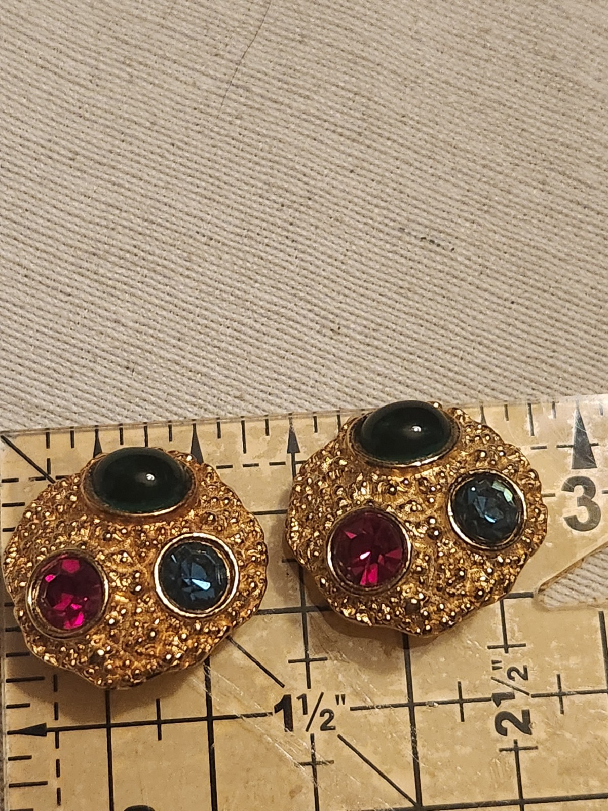 Vintage 80s Gold Tone Green Cabochon Clip-On Earrings Brutalist Style Red Blue