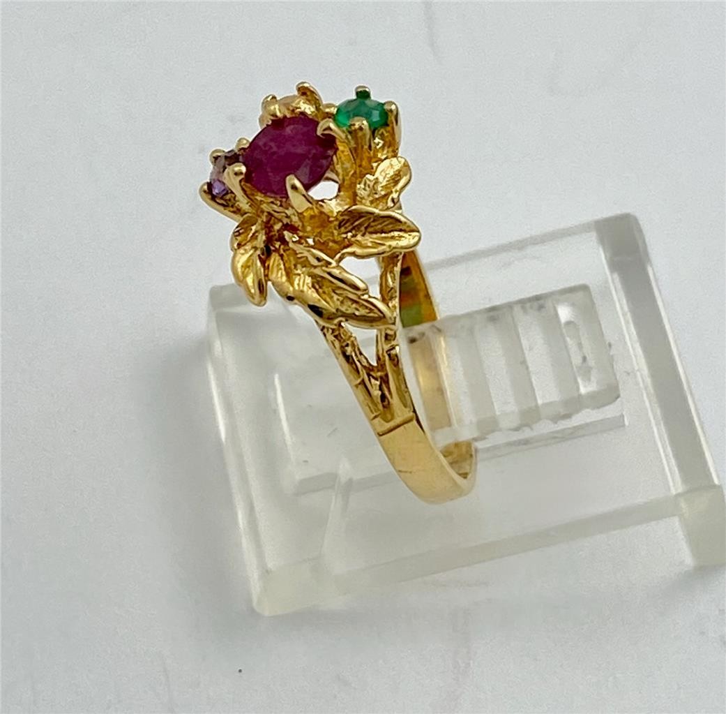 Vintage Red, Green, Purple & Yellow Gem Stones Gold Tone Ring Size 5