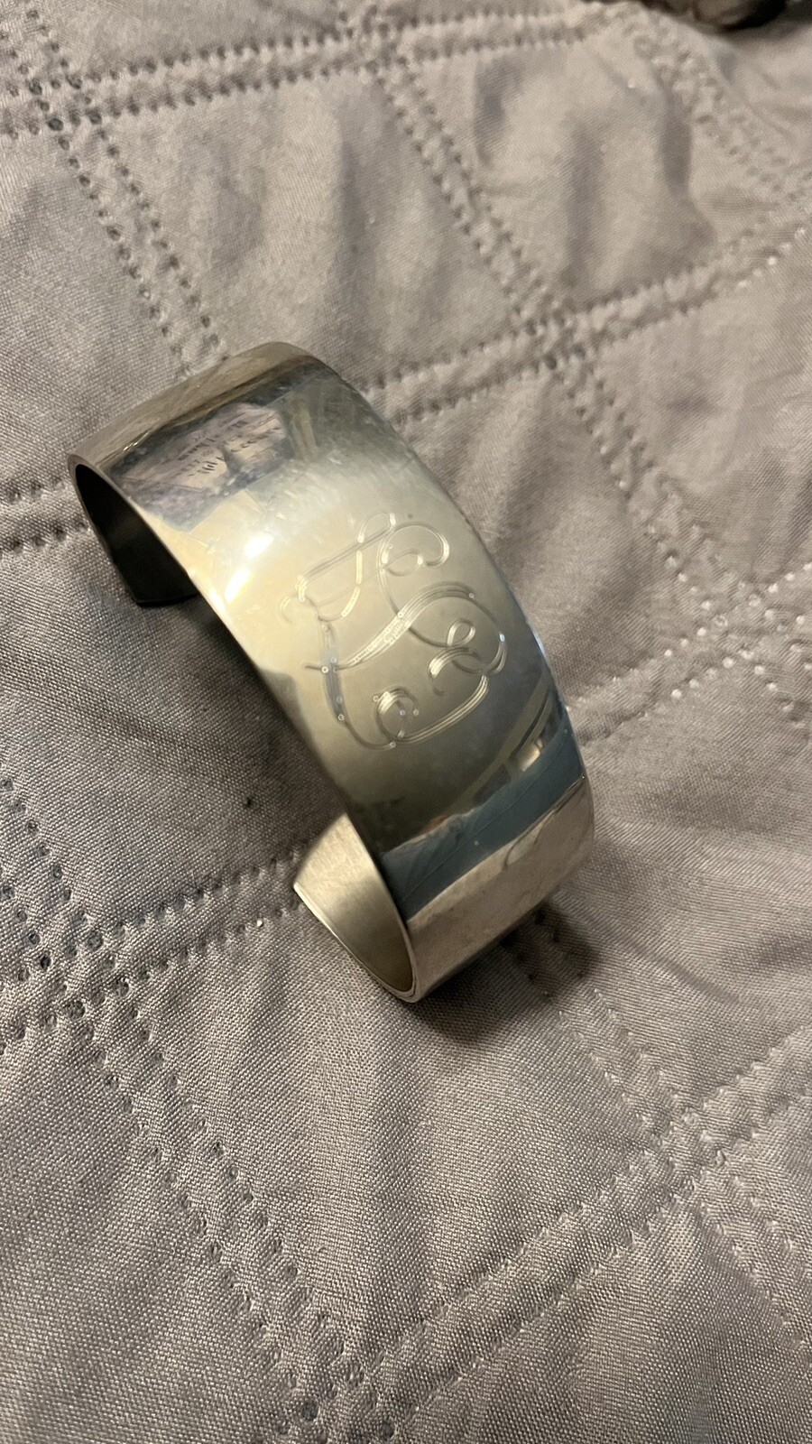 NEM Pewter USA 1″ wide Bracelet engraved cut 2 1/2″ across opening