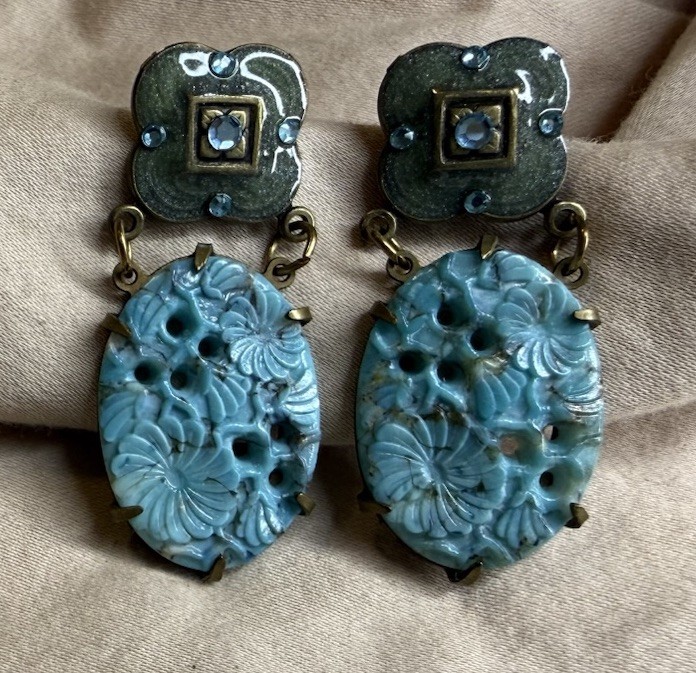 Vintage Glass Works Studio Carved Glass, Enamel , Crystals, Brass tone Earrings