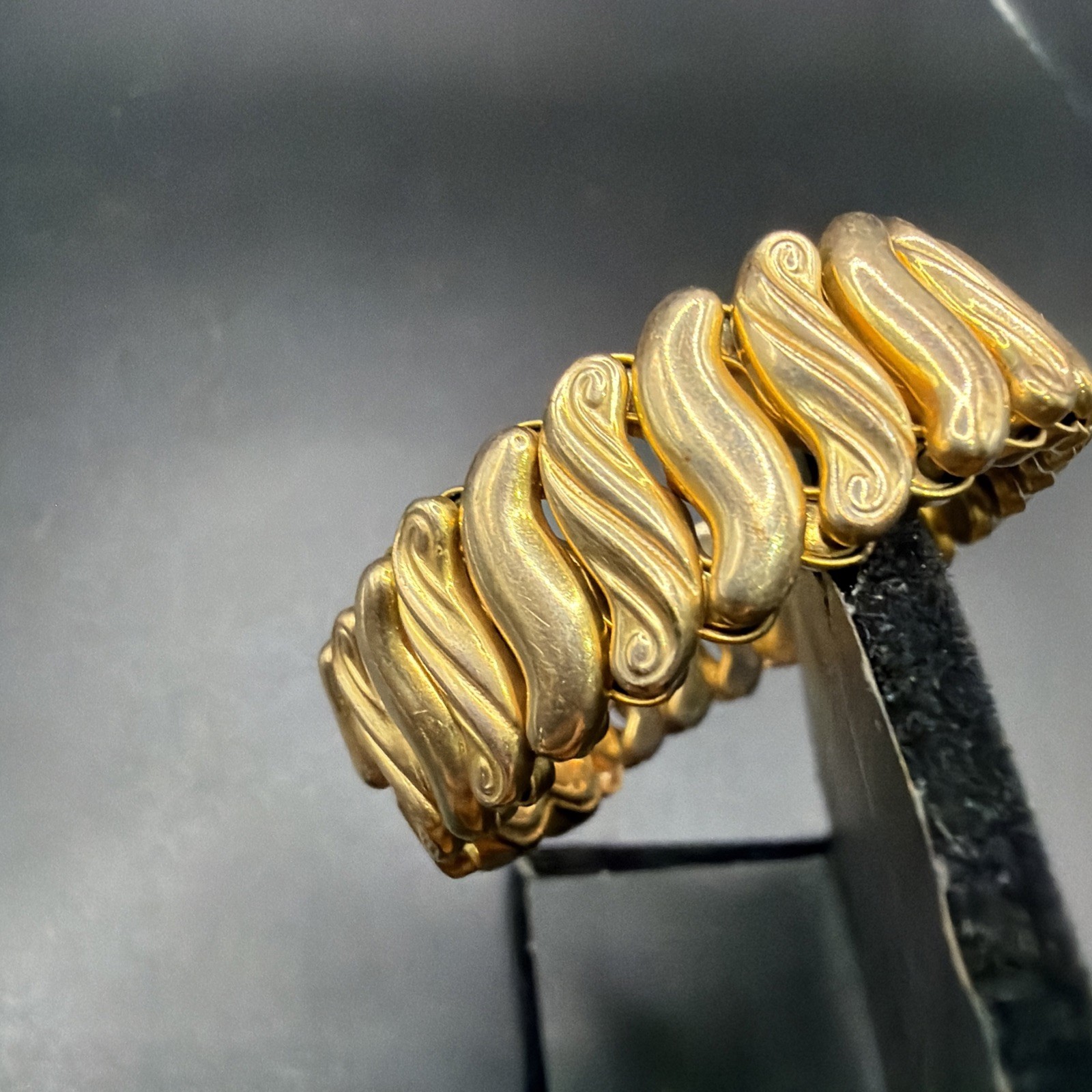 Vintage 1943 Speidel Made Phoenix HEART Expansion Bracelet 5″-7 1/4″ Excellent